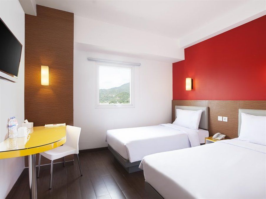 อมารีส โฮเต็ล ปาเลมบัง Hotel ภายนอก รูปภาพ