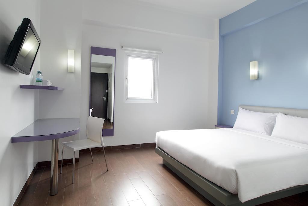 อมารีส โฮเต็ล ปาเลมบัง Hotel ภายนอก รูปภาพ